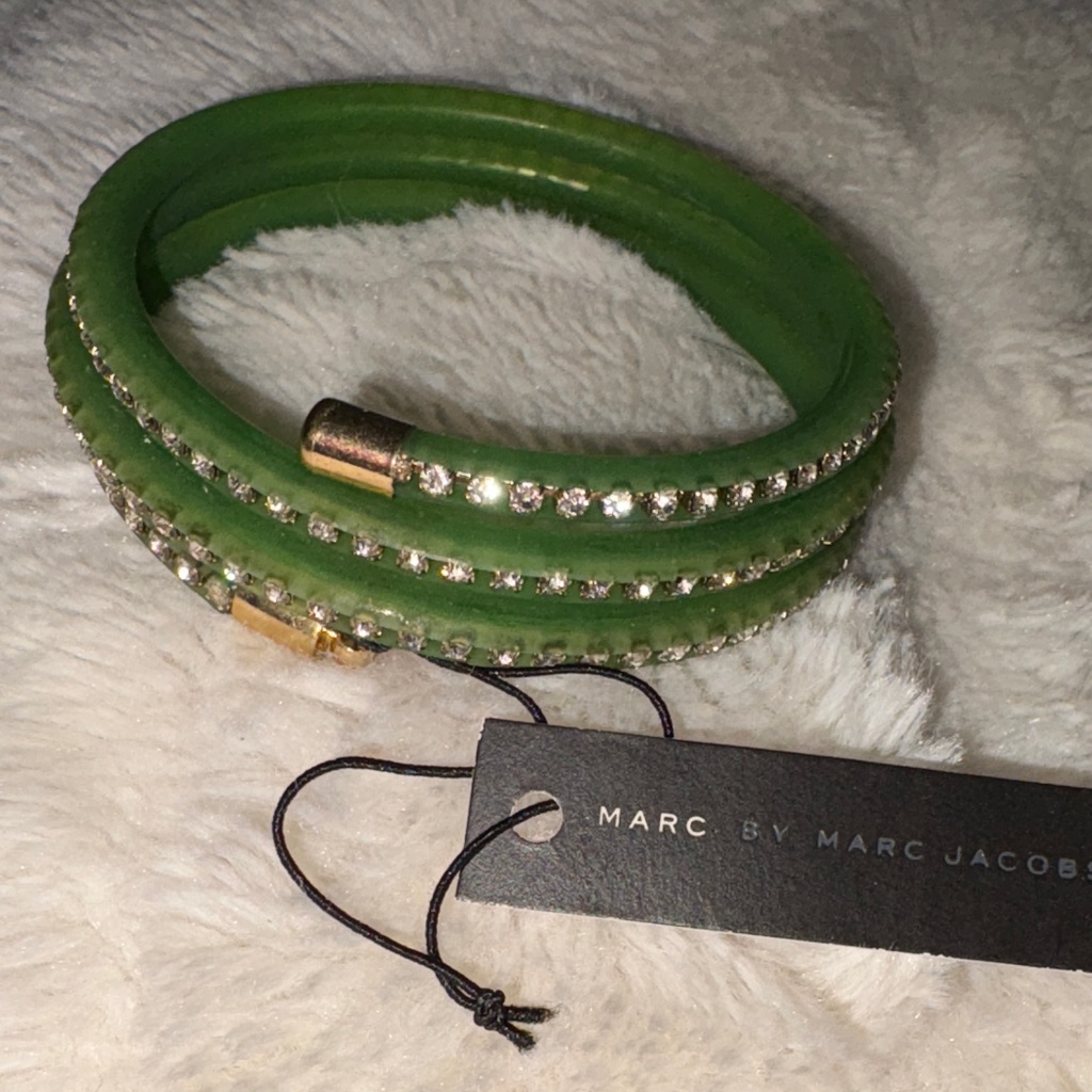 Marc By Marc Jacobs Toucan Green Bracelet With Gold Accents 5$